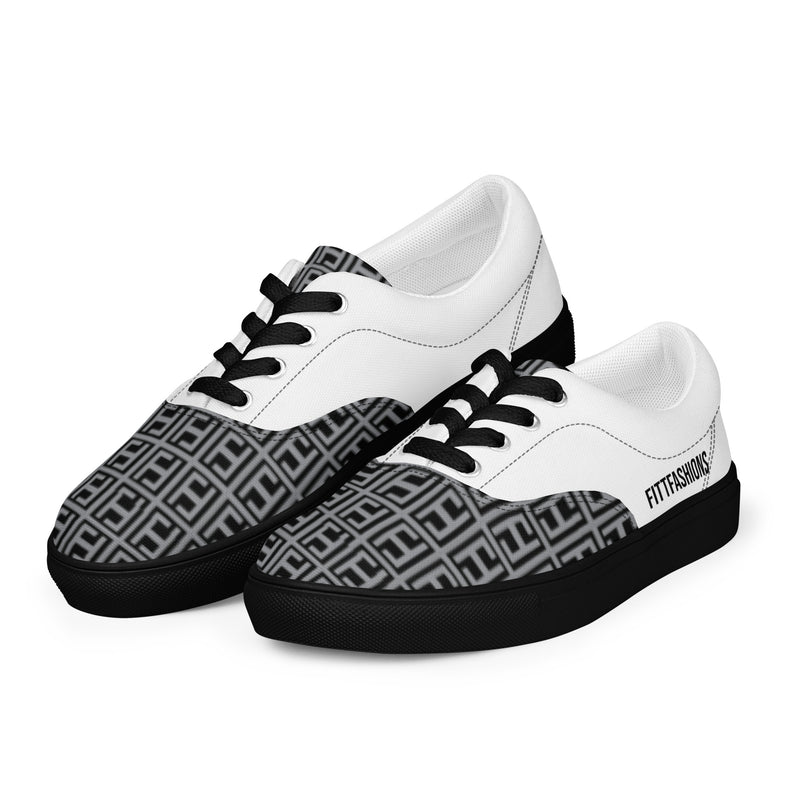 Women’s lace-up canvas shoes